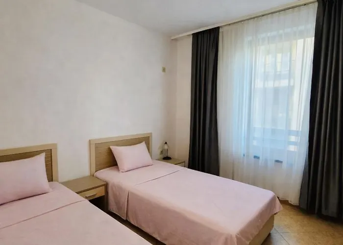 Spacious With 2 Bedrooms And 2 Bathrooms Complex Royal Sun Sunny