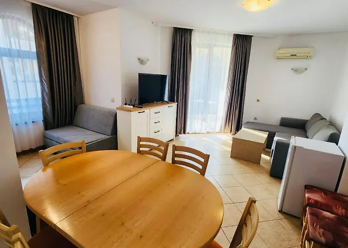 Spacious With 2 Bedrooms And 2 Bathrooms Complex Royal Sun Sunny Апартамент *